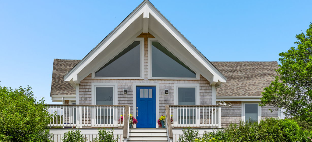 What Belongs Behind the Walls of an Exceptional Cape Cod Home